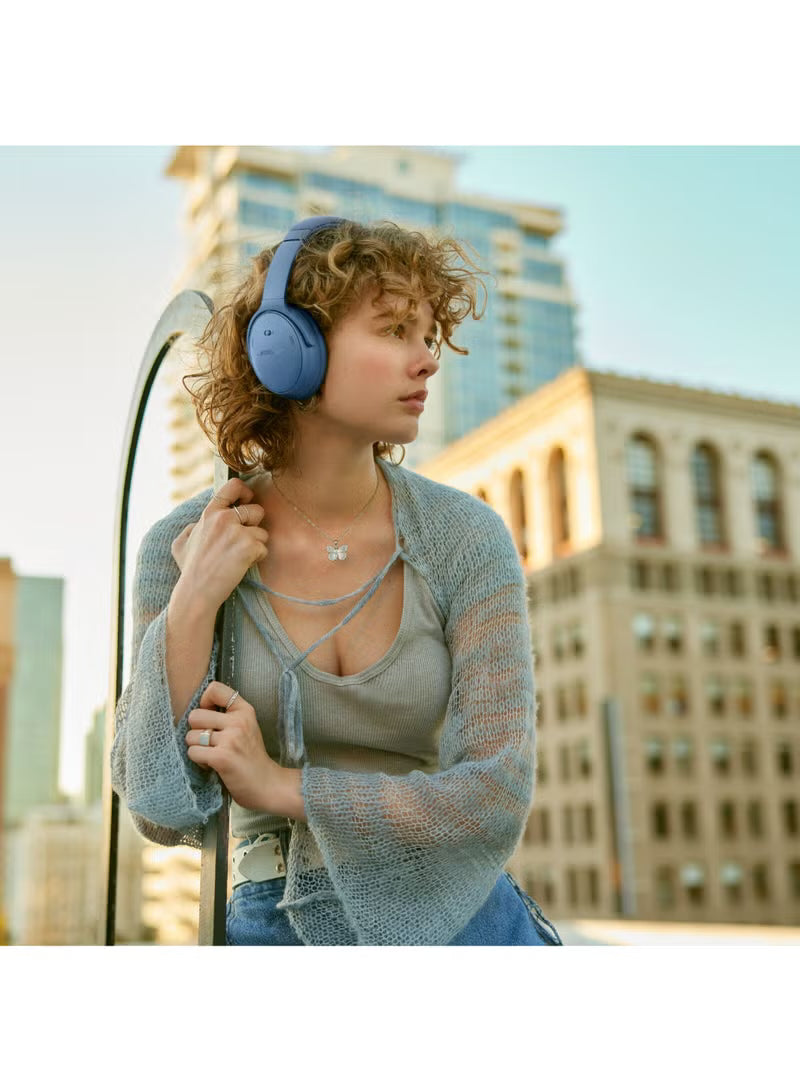 QuietComfort Wireless Noise Cancelling Headphones, Bluetooth Over Ear Headphones with Up To 24 Hours of Battery Life Blue Dusk
